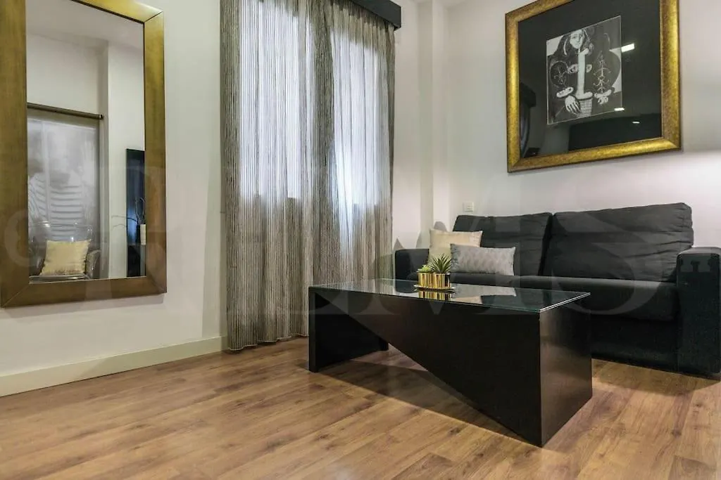 Quiet Apartment In The Heart Of Malaga By Rems 0*,  スペイン